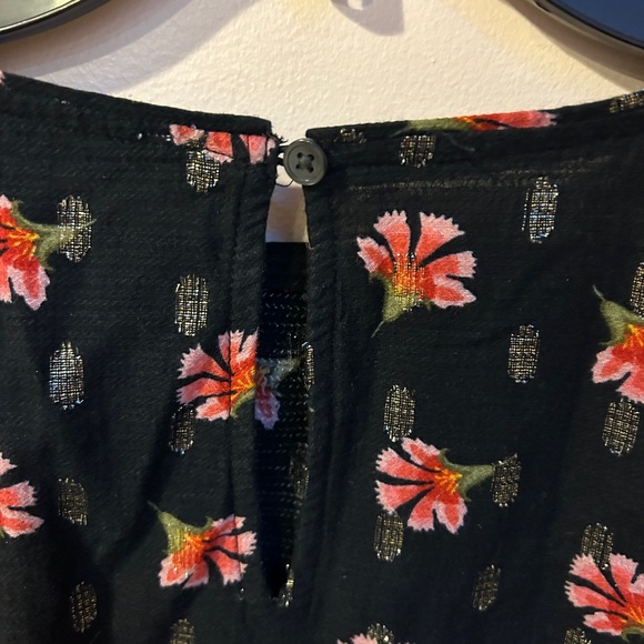 LOFT Black Blouse with Pink Floral Design Women’s M - Picture 4 of 8